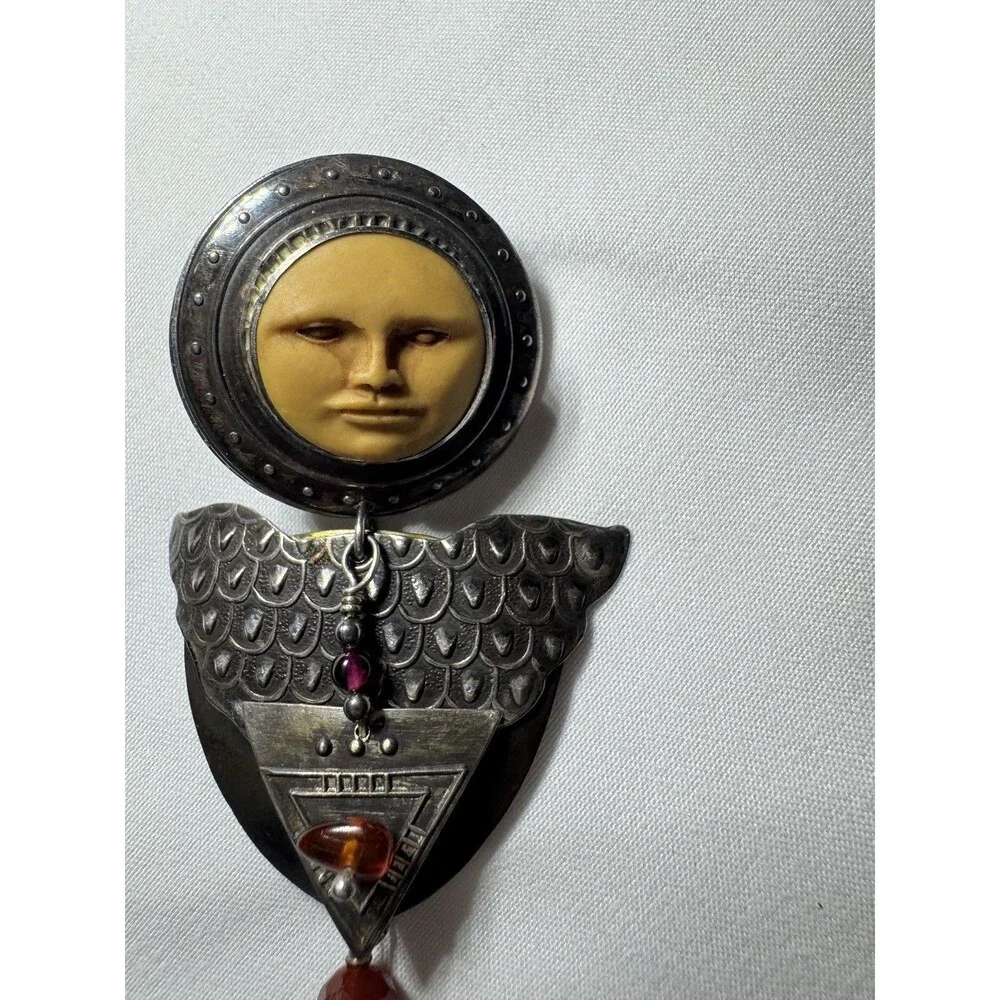 Signed Tabra Moon Face God Goddess‎ garnet & carnelian Beaded Sliver Pin Brooch
